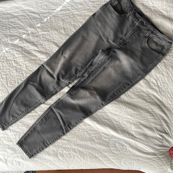 Maurices Denim - Maurice’s Everflex High-rise grey tapered jeans, VGUC, 10 Reg